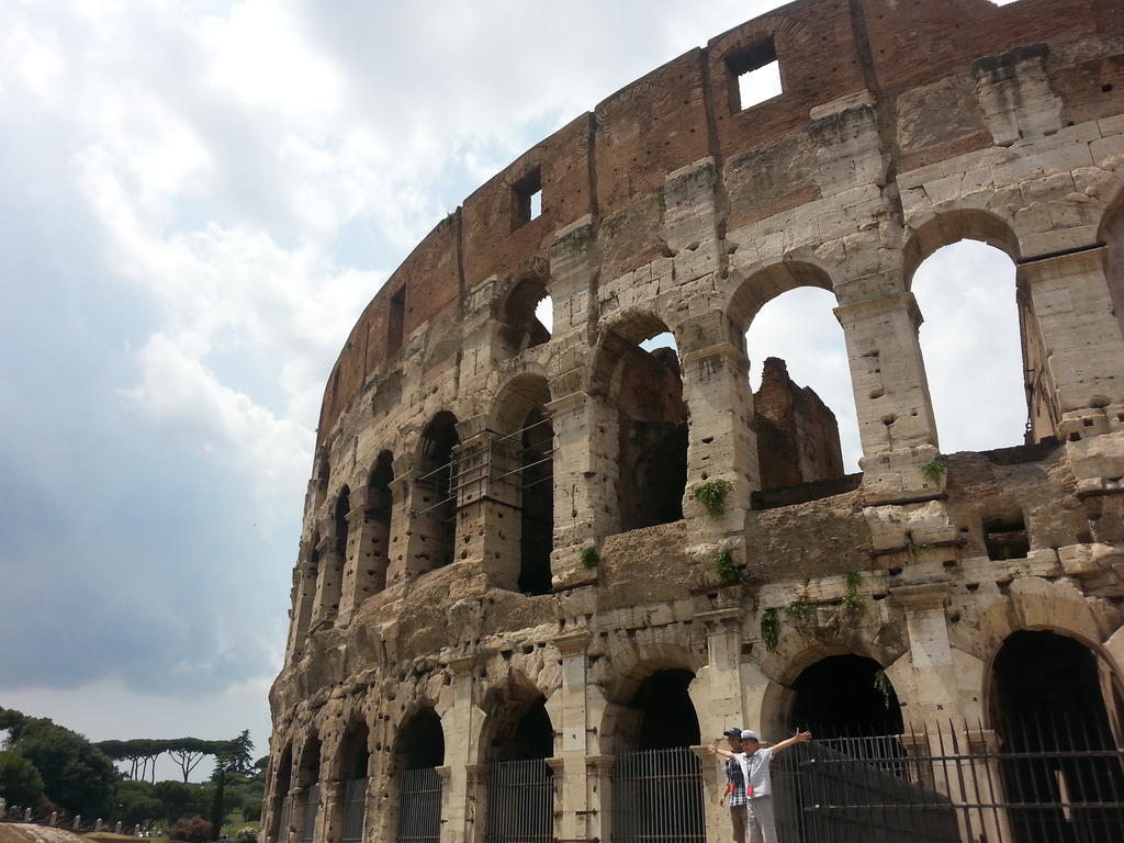 Le Mille E Una Roma Exteriör bild